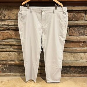 Jack Archer Jetsetter Flat Front Slim Pants in Light Gray